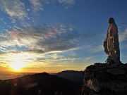 54 Luci del tramonto alla Madonnina del Costone (1195 m)